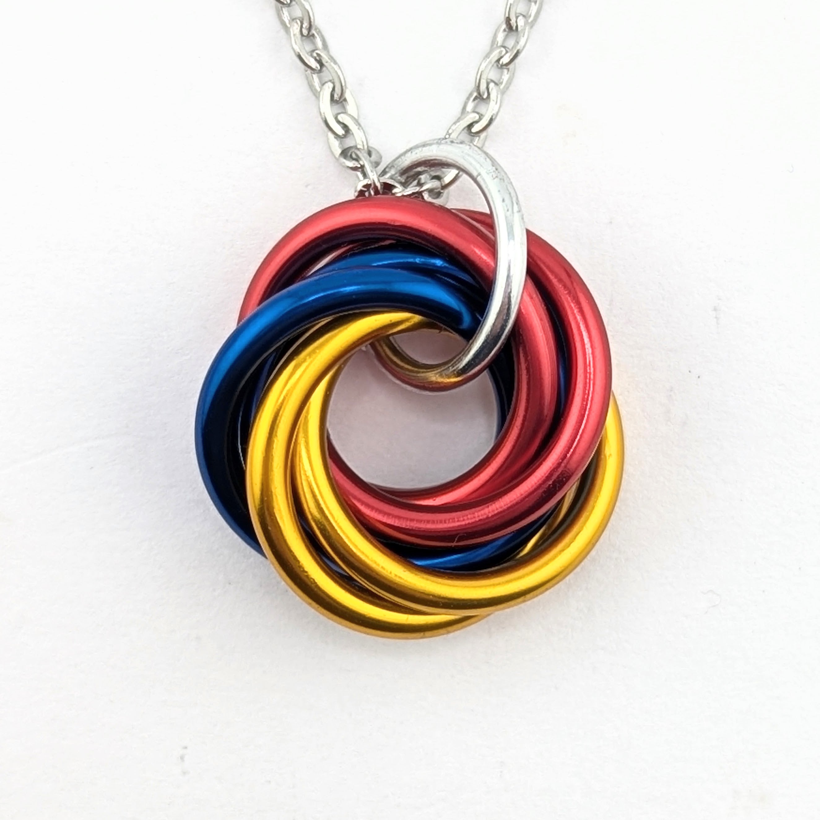 Möbii® Fidget Fashion Wear: Necklaces, Earrings, Keychains
