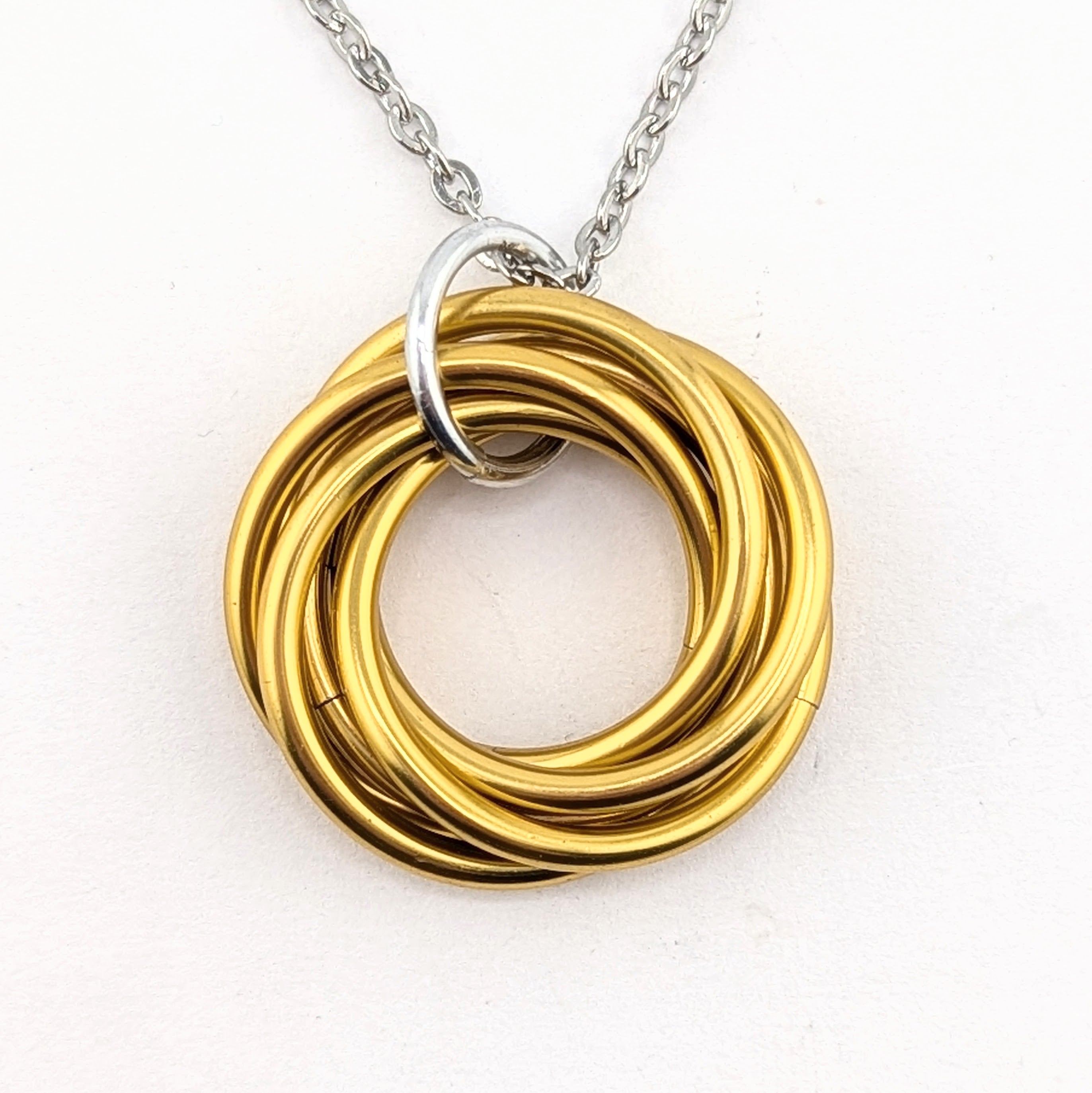 Möbii® Fidget Fashion Wear: Necklaces, Earrings, Keychains